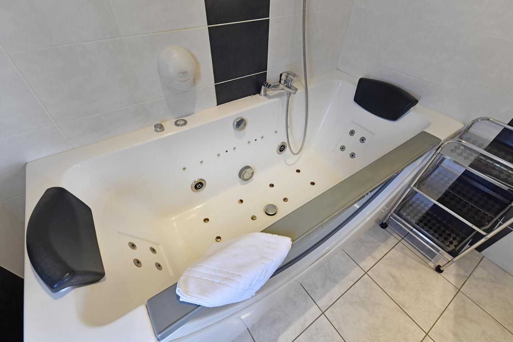 Hostellerie Du Cantal Murat  Buitenkant foto